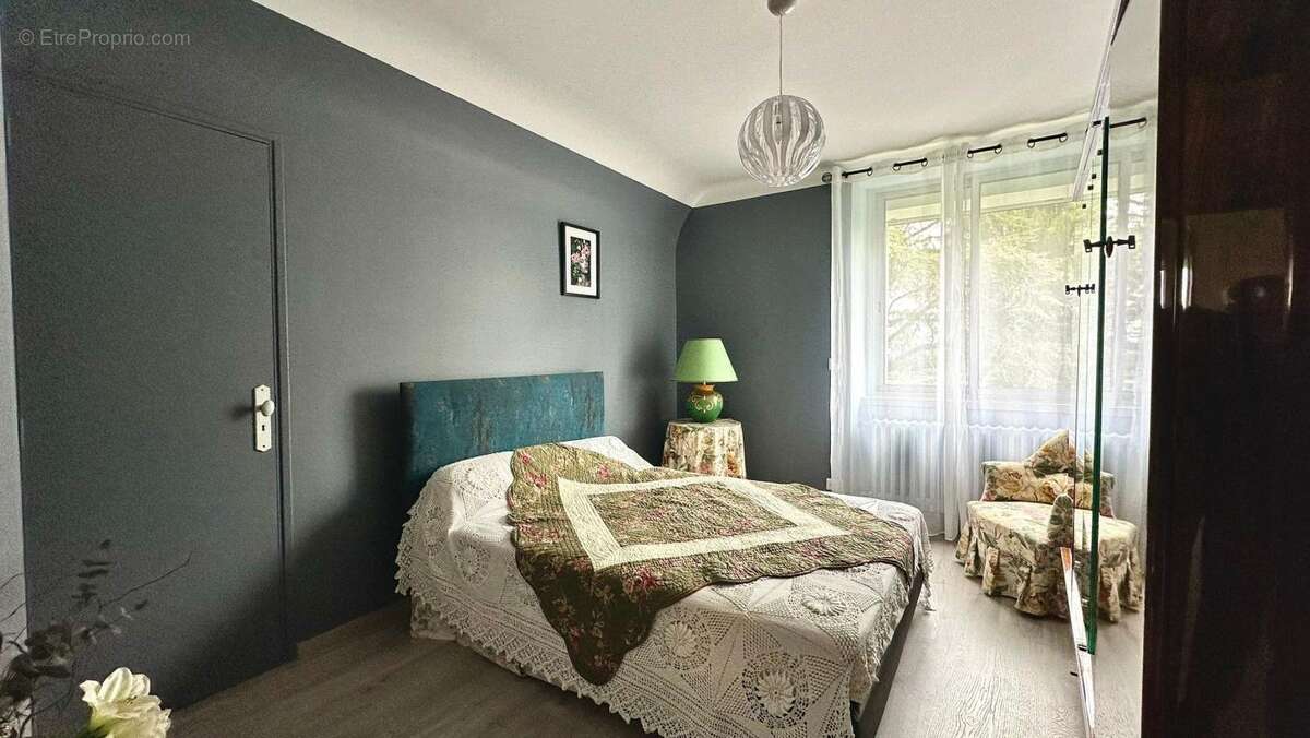 Maison à LUC-LA-PRIMAUBE