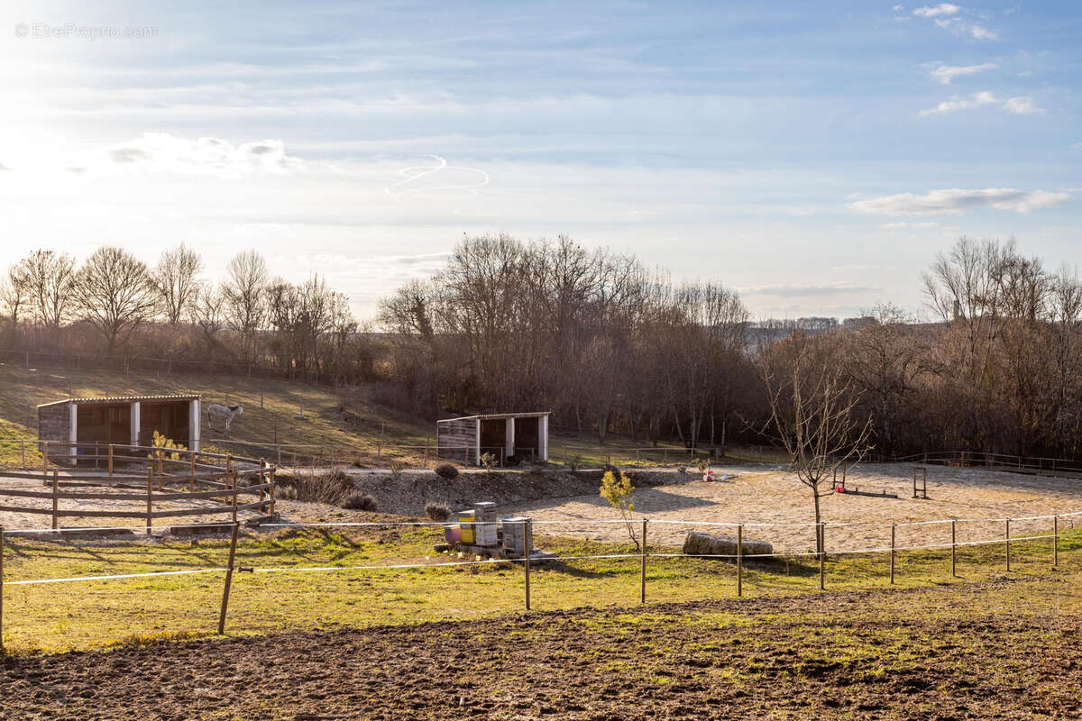 Maison à SAINT-MAURIN
