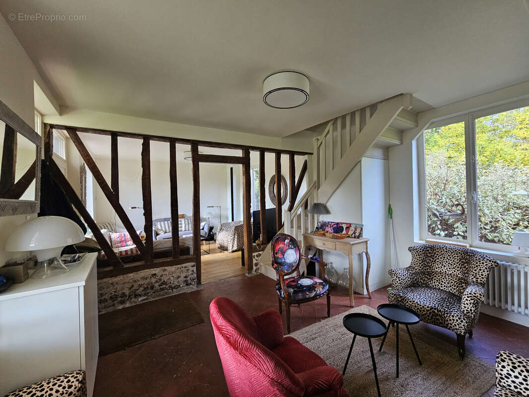 Maison à CORMEILLES