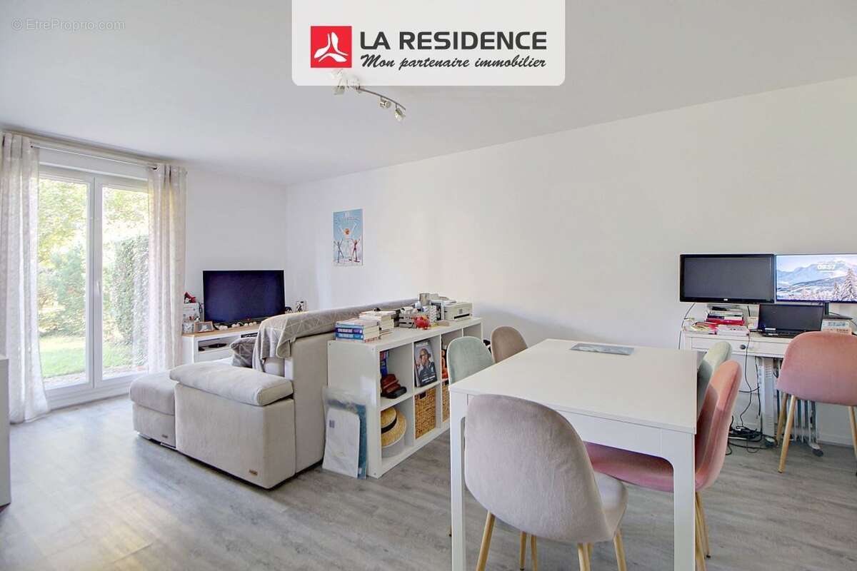 Appartement à VERNEUIL-SUR-SEINE