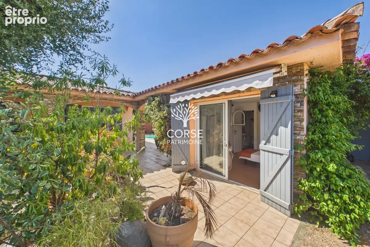 Maison à rénover avec piscine au calme - photo 20