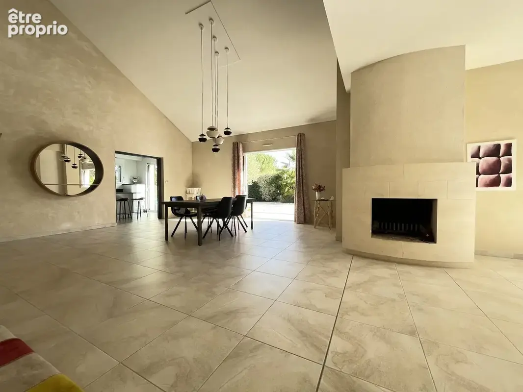 Maison 7 pièces 225 m² à vendre à Cholet (49300) - photo 5