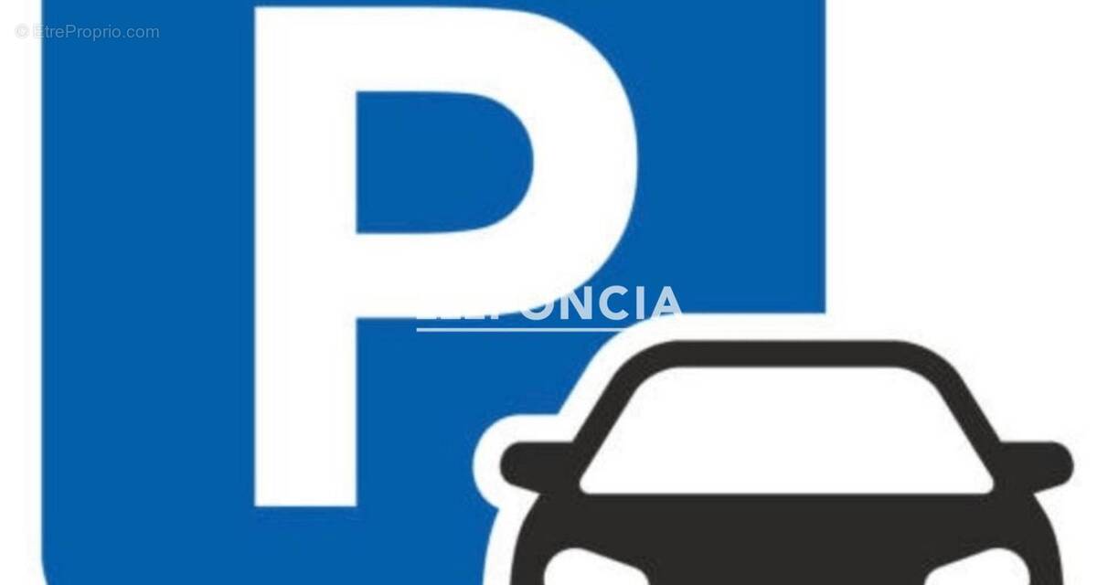 Parking à SAINT-RAPHAEL