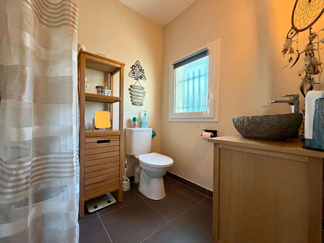 Maison à CHATEAUNEUF-LES-MARTIGUES