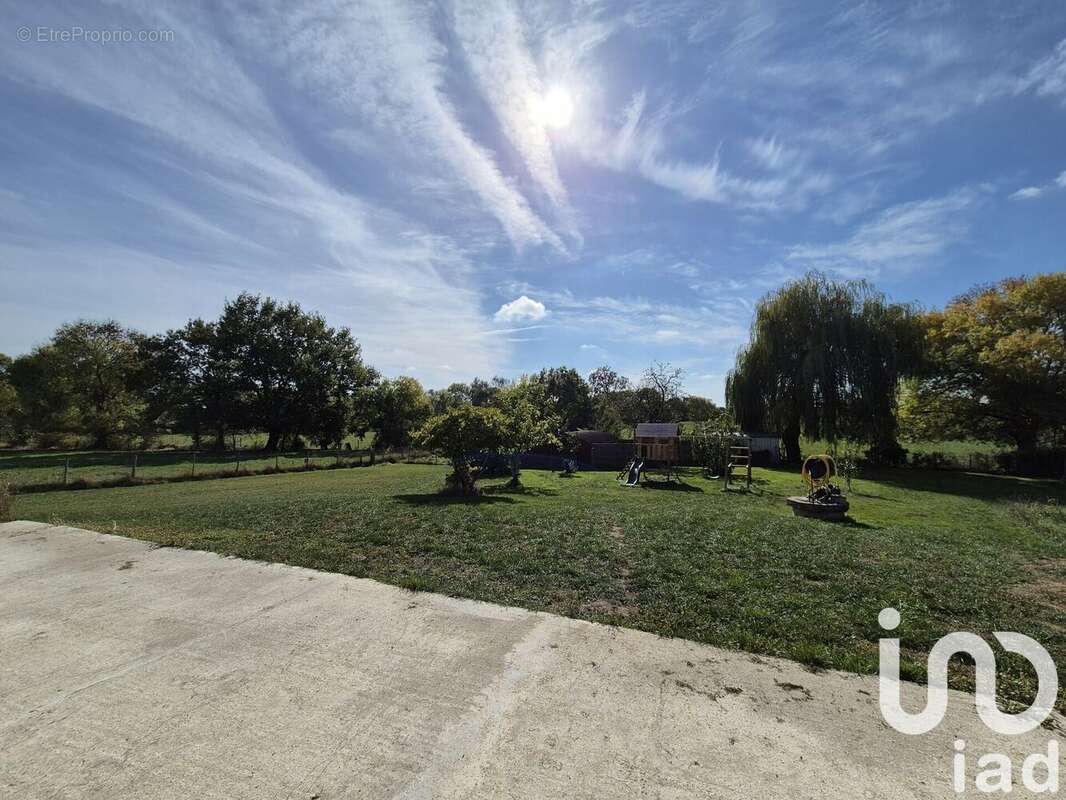 Photo 2 - Maison à ARGENTON-CHATEAU