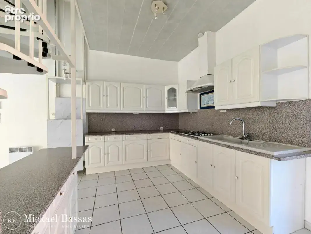 Maison 5 pièces 141 m² à vendre à Prades (66500) - photo 7