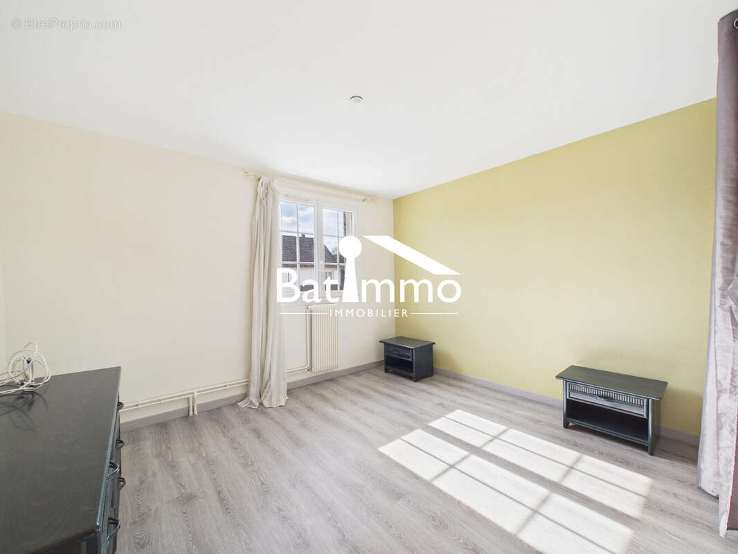 Maison à ARS-SUR-MOSELLE