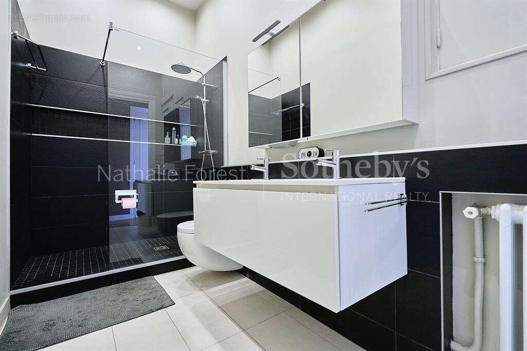 Prox Barbieux - Superbe maison bourgeoise, 6 chambres, garage, jardin 600m2 - photo 9