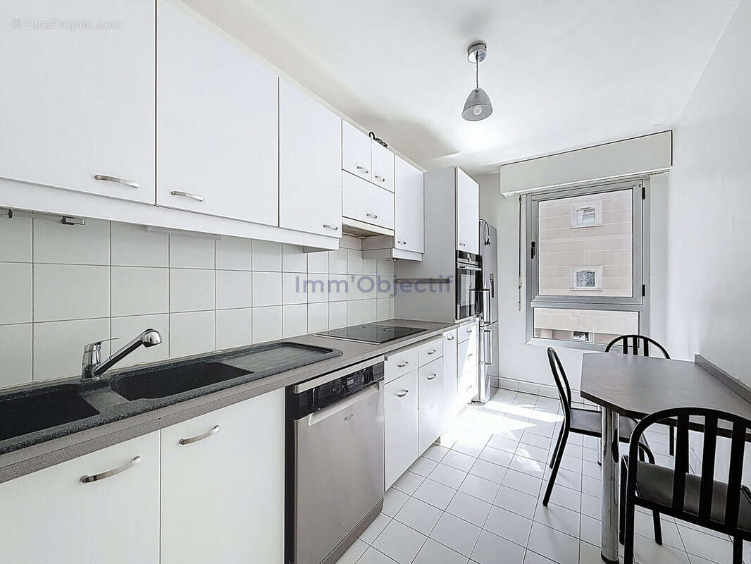 Appartement à PARIS-12E