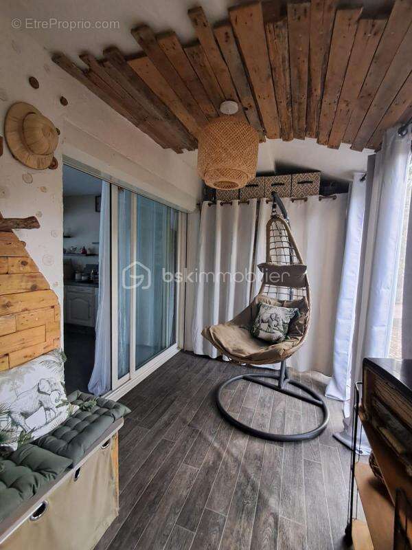 Charmante maison rénovée de 156 m² avec piscine et jardin - photo 3
