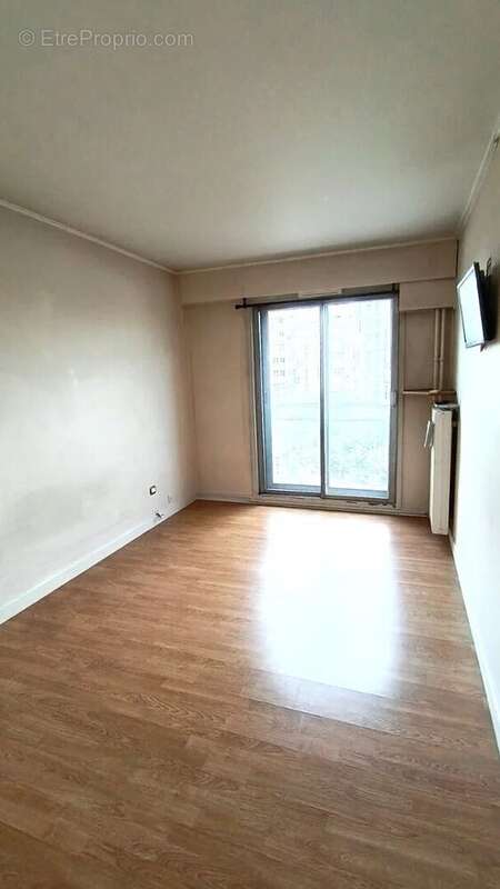 PARIS 14ème arrondissement, Cité Universitaire, 2 Pièces 50m² avec balcon - photo 7
