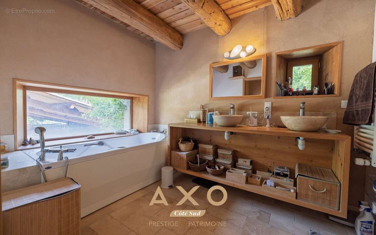 Pays de forcalquier - lurs - bastide - 518 m² - 8 chambres - piscine - salle de concert - parc 3 ha - 1 870 000  - photo 12