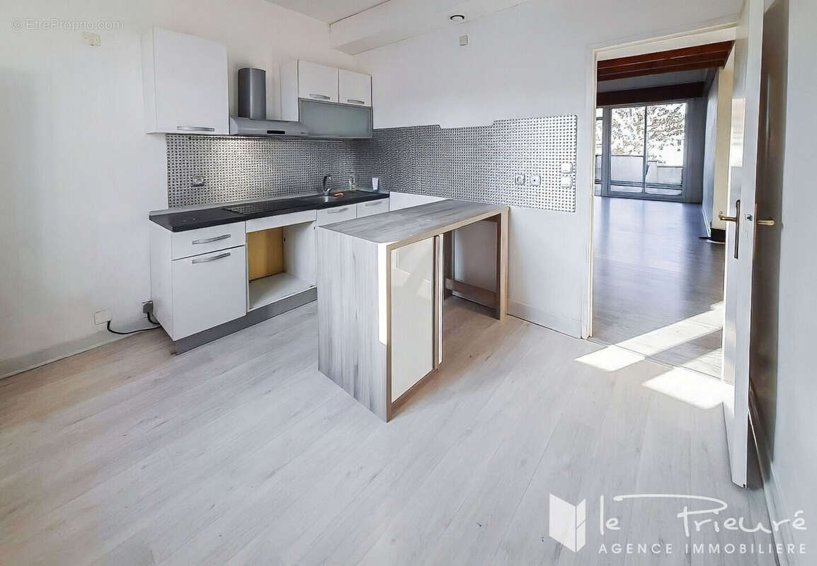 Albi - Immeuble à fort potentiel avec appartement T4 et grand local professionnel - photo 17