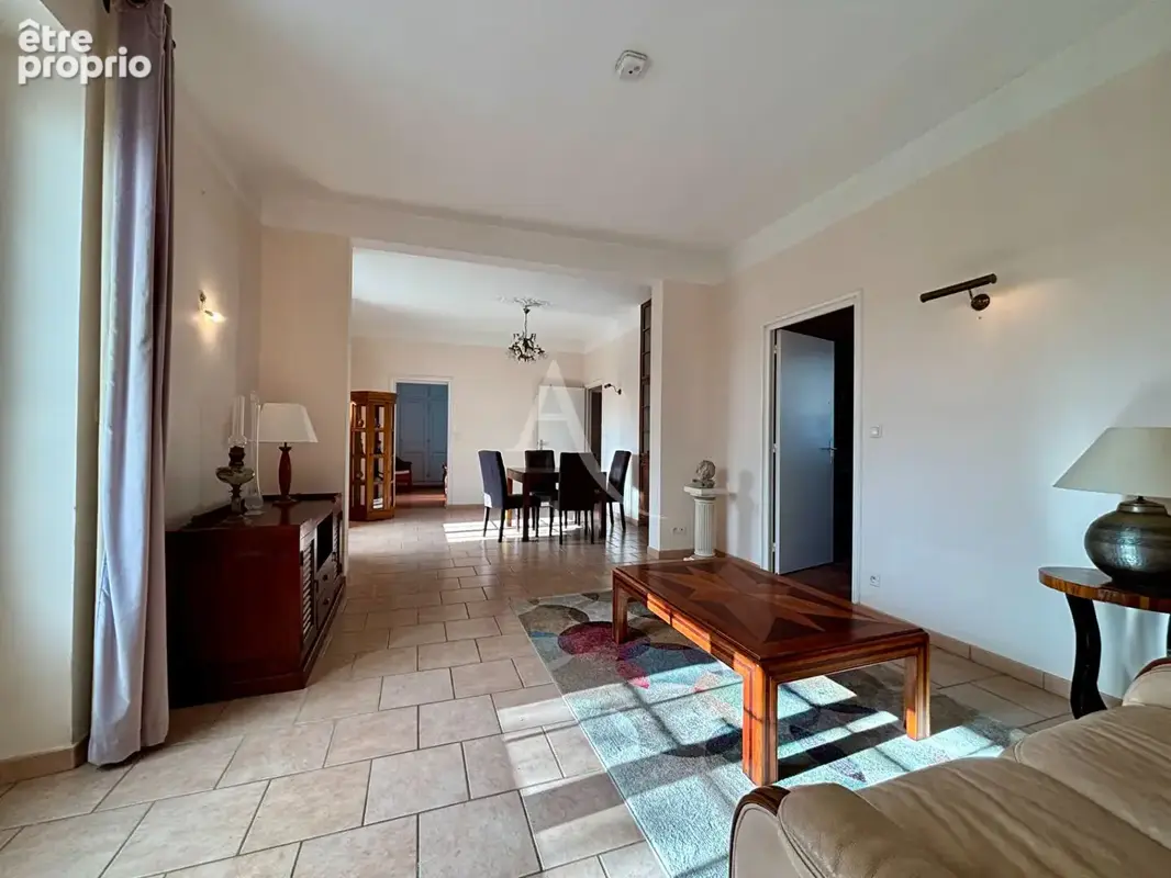 Maison ancienne en parfait état aux mutliples possibilités - photo 6
