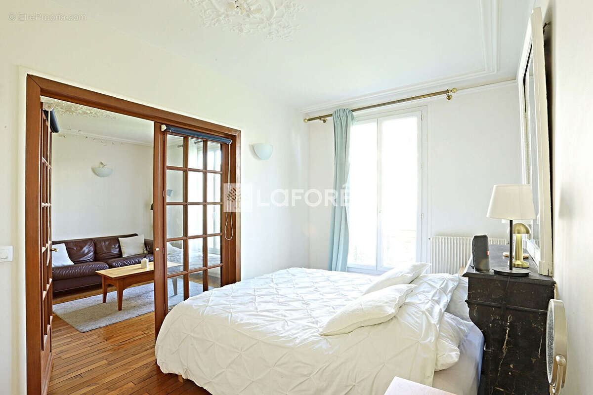 Appartement à PARIS-14E