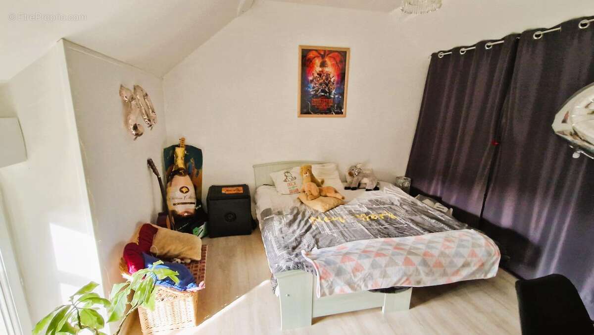 Maison à CHASSIGNOLLES