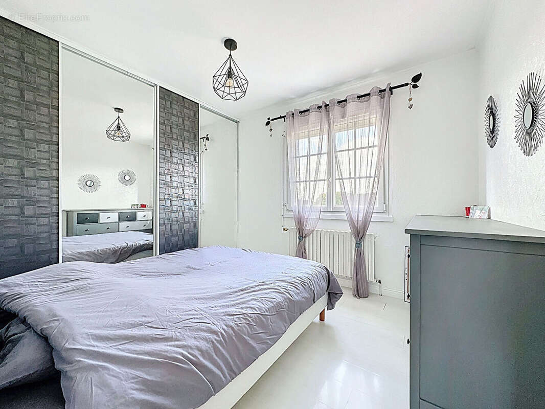 Maison à FONTENAY-SUR-EURE