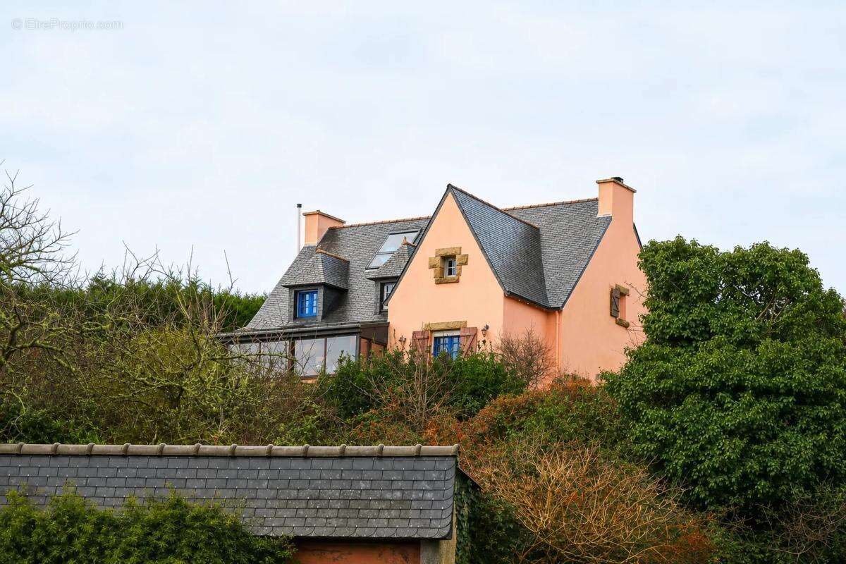 Grande maison 8 pièces avec vue mer - photo 3