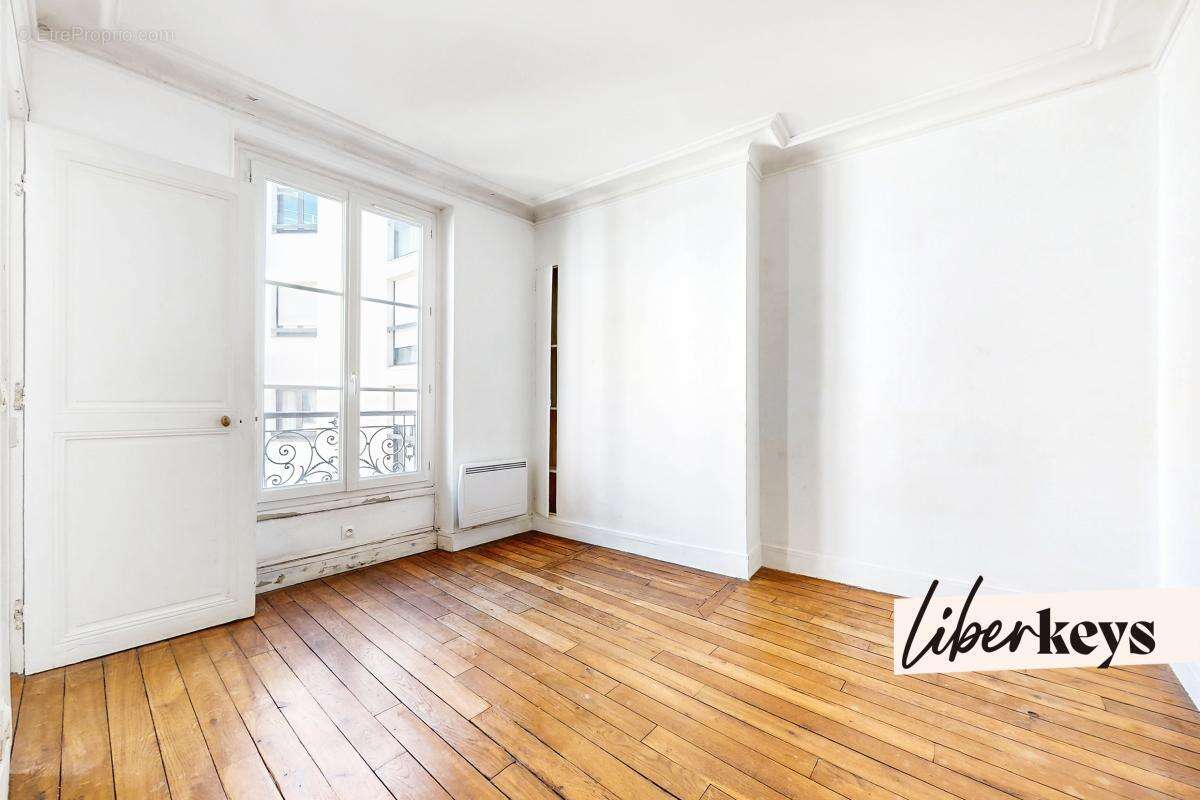 Appartement à PARIS-14E