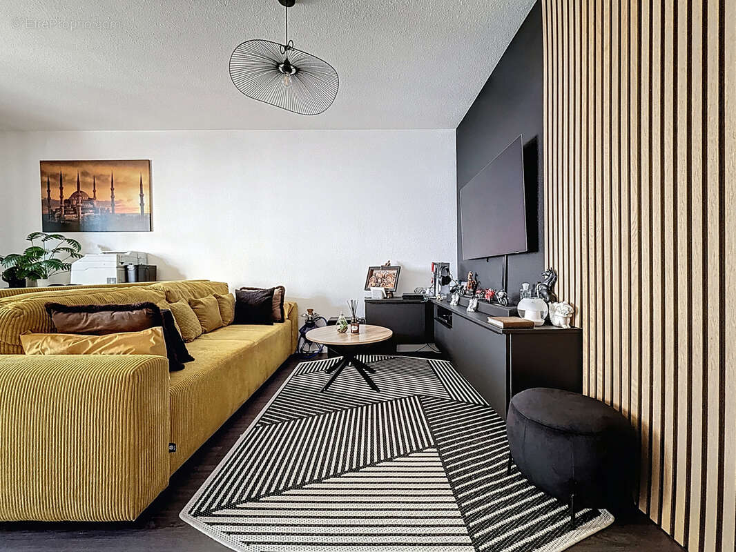 Appartement à SAINT-GENIS-POUILLY