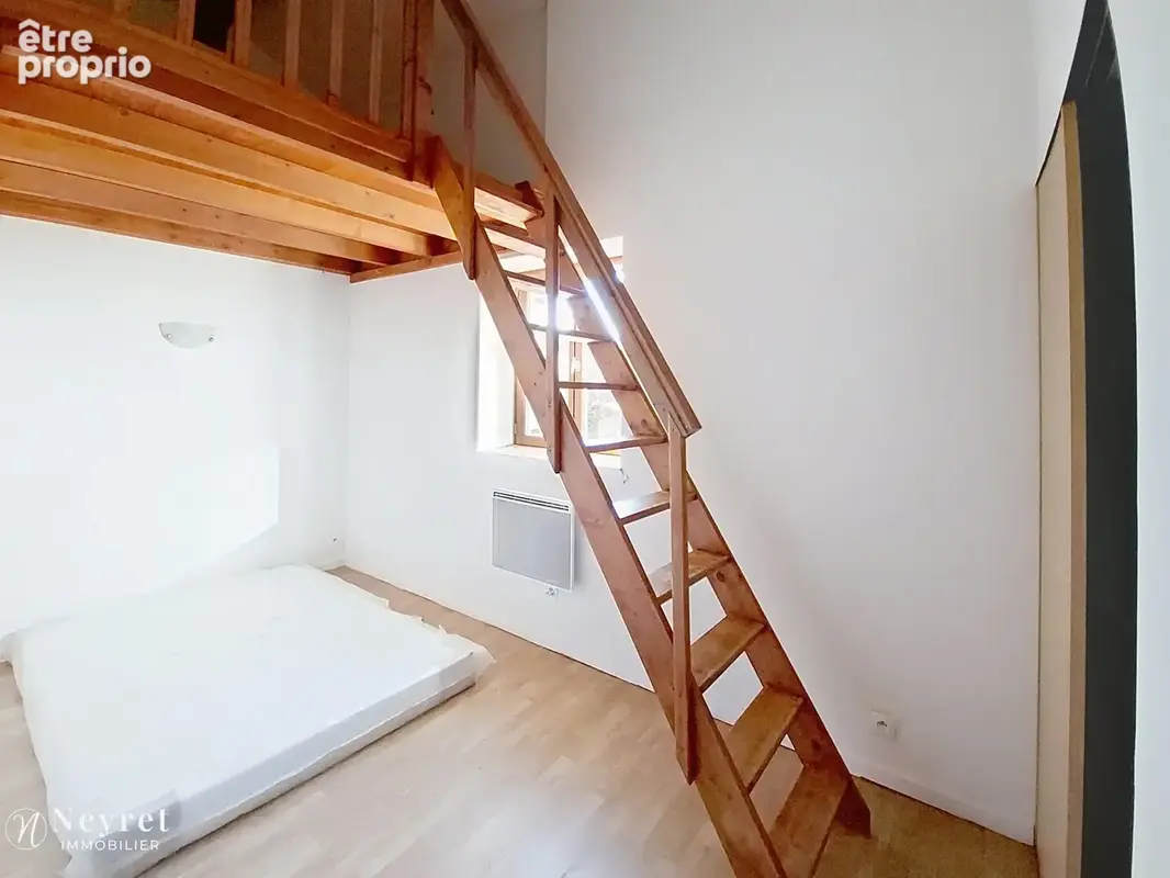 Opportunité à saisir,: T3 de 62m2 avec terrasse et rangement dans combles  dans une maison de village - photo 7