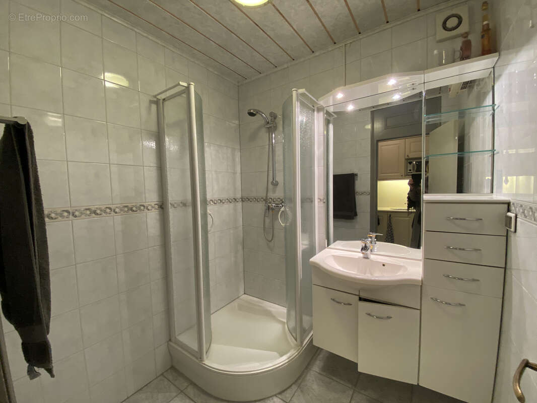 Appartement à COGOLIN