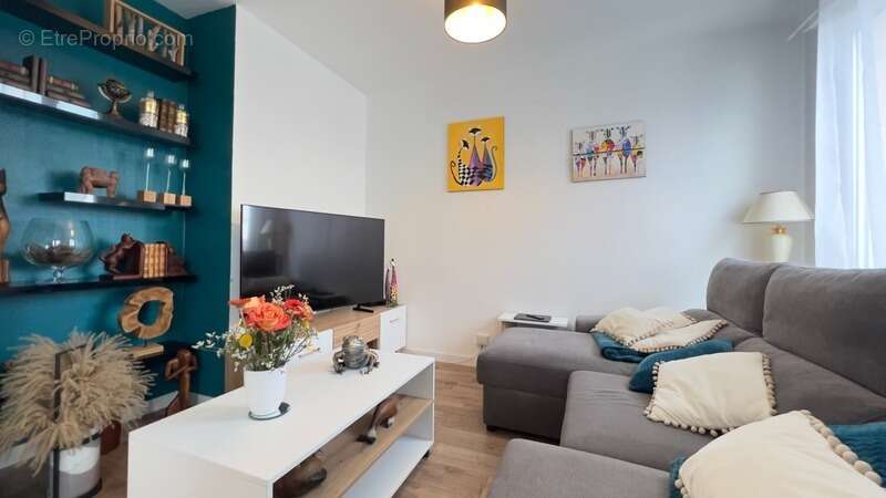 QUIMPER-Sud, rue du Léon (Quartier Prat-Maria), appartement de type T5 modifié en T4 de plus de 83 m² habitable, situé au 7ème é - photo 10