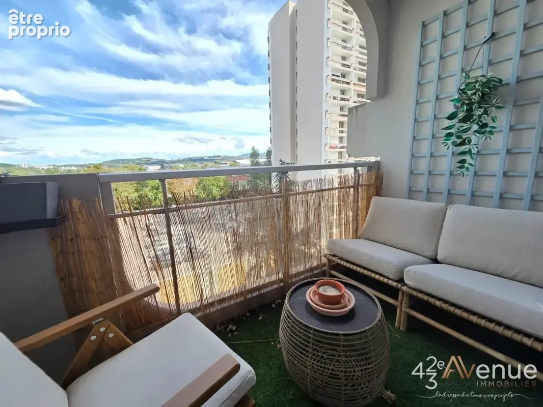 Appartement 91 m² à Saint-Etienne  - photo 3