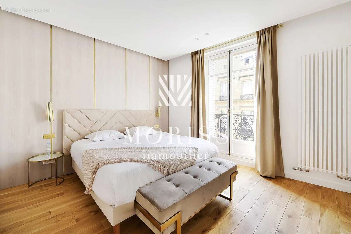 Appartement à PARIS-10E