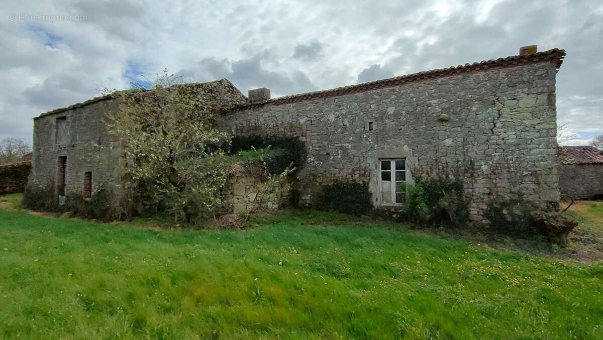 Maison à LA VERRIE