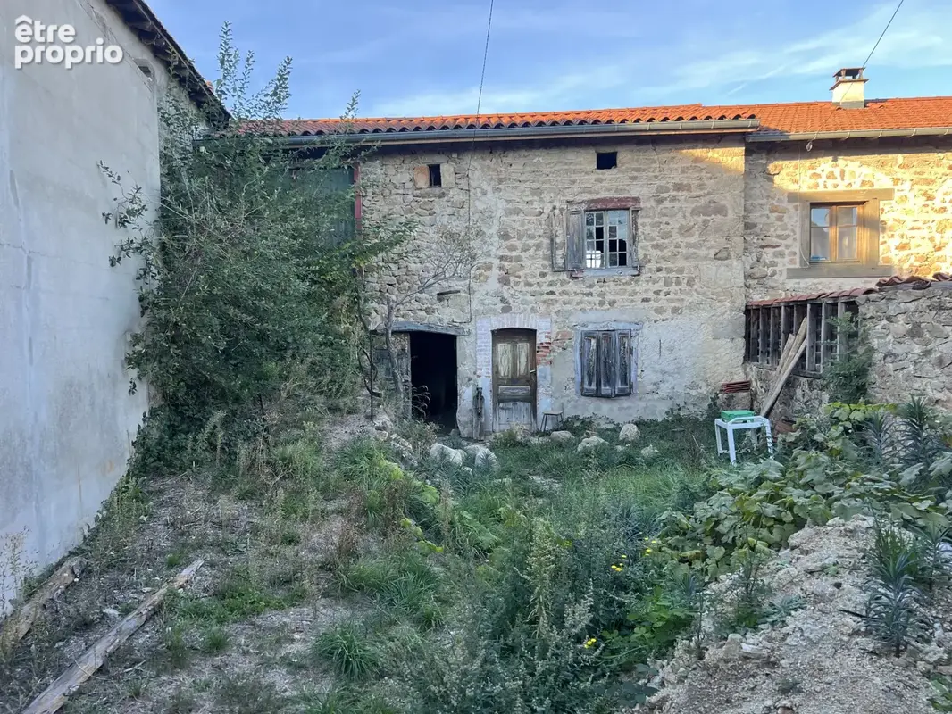 Ferme en pierre entièrement à rénover - photo 10