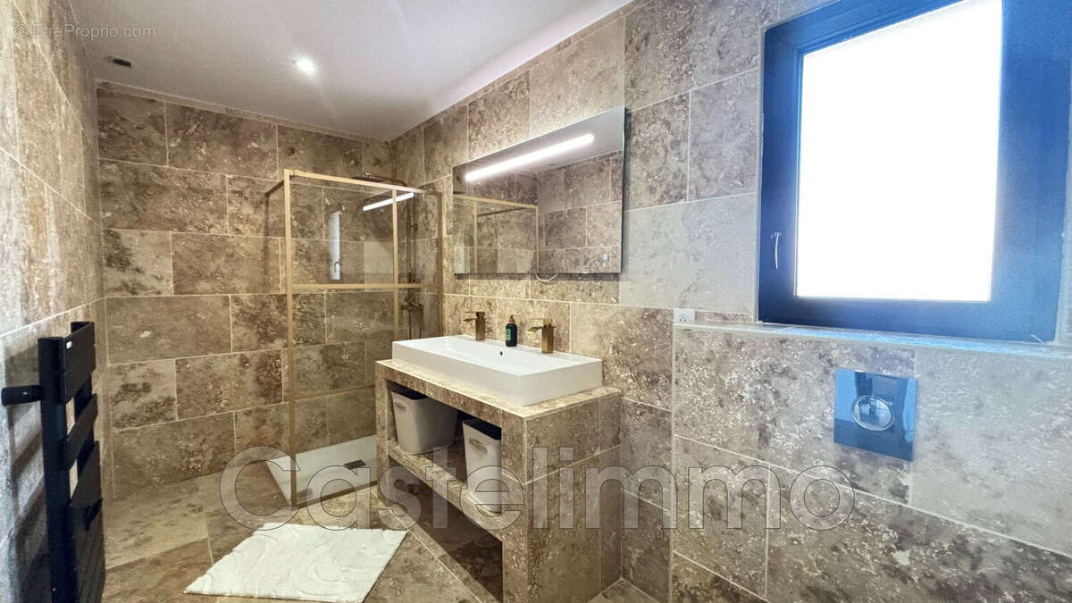 Maison à CASTELSARRASIN