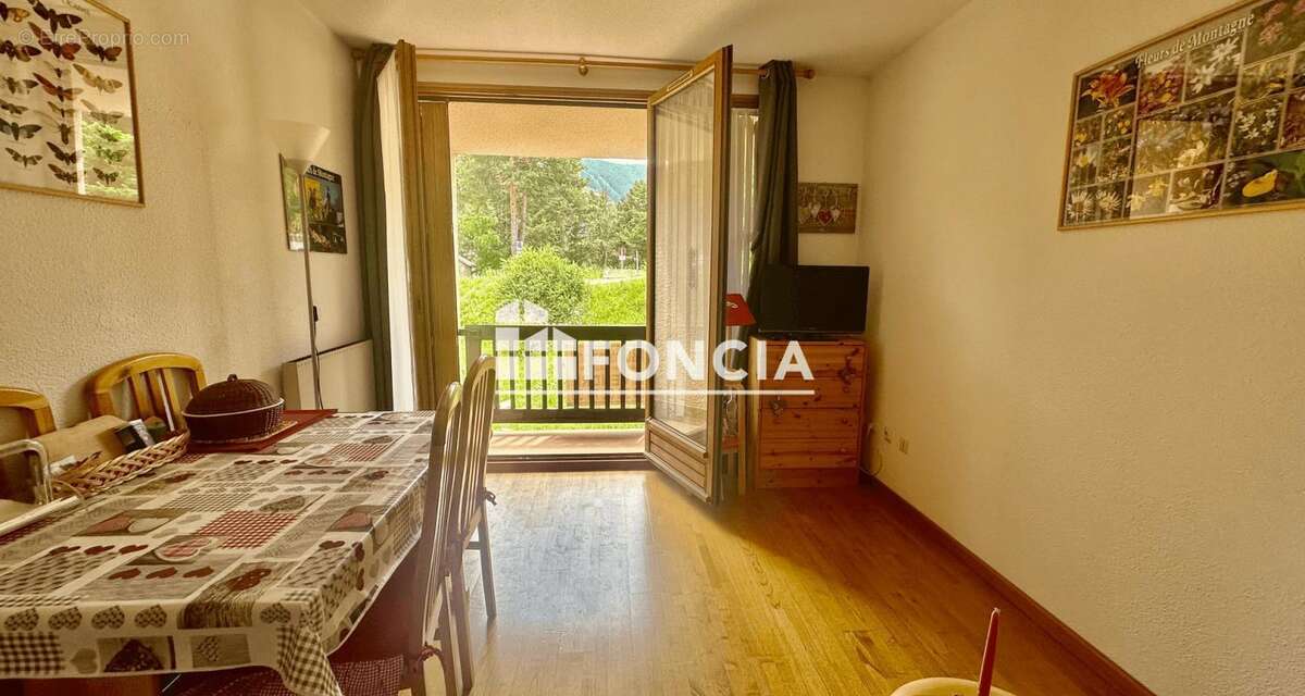 Appartement à SAINT-ETIENNE-DE-TINEE