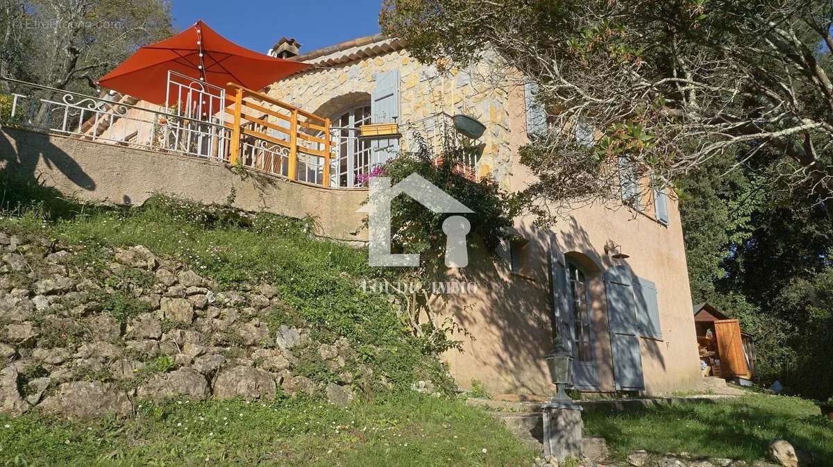 Maison à TOURRETTES-SUR-LOUP