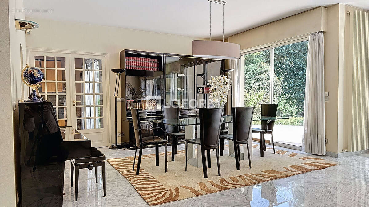 Maison à CHAMPIGNY-SUR-MARNE