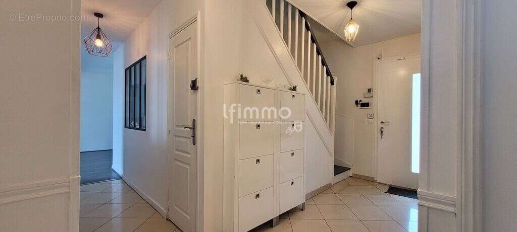 Maison à MITRY-MORY