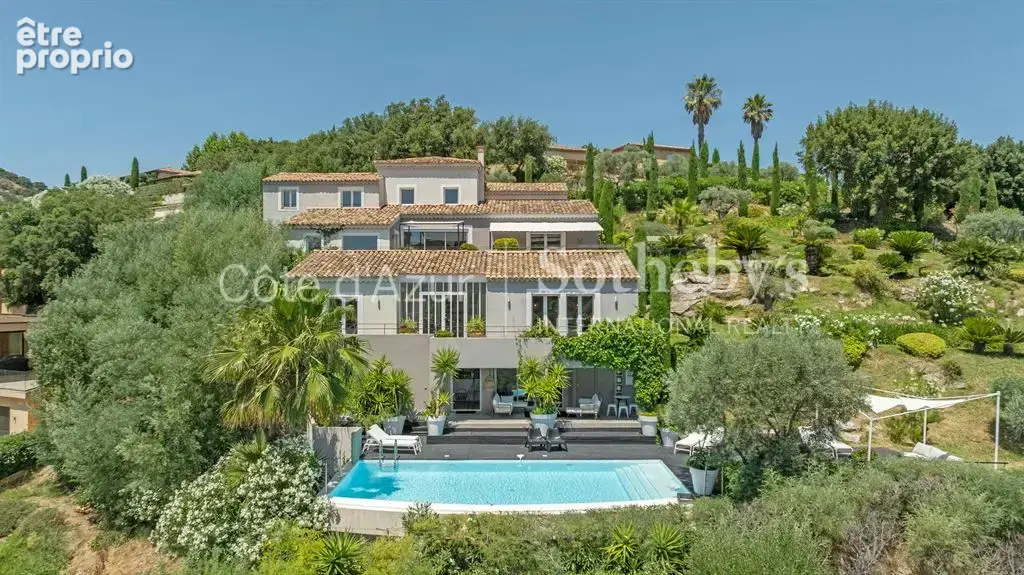 Propriété avec piscine et vue mer à Grimaud, proche de Saint-Tropez - photo 2
