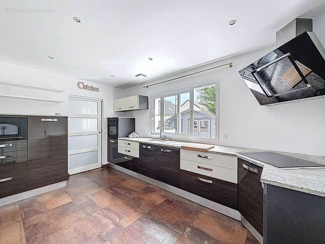 Maison à VILLIERS-SAINT-FREDERIC