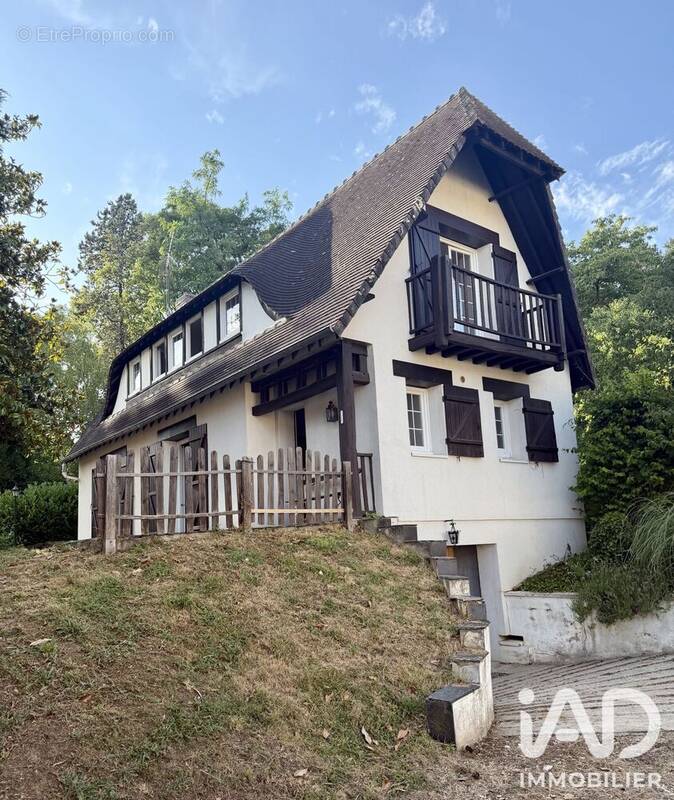 Photo 1 - Maison à OINVILLE-SUR-MONTCIENT