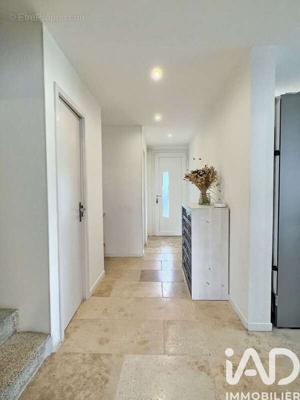 Photo 8 - Maison à SAINT-MARTIN-DE-CRAU