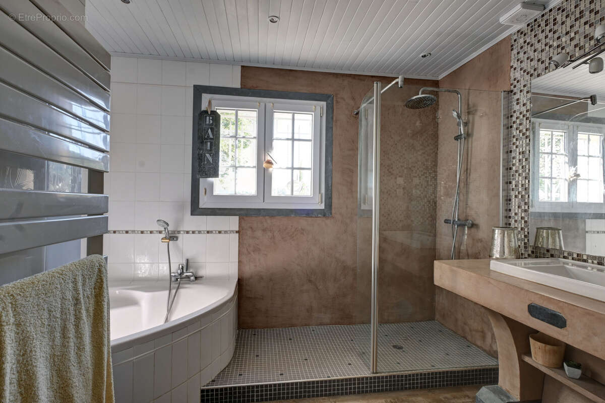 Maison de campagne de charme avec maison d’amis, piscine et vues panoramiques - photo 7