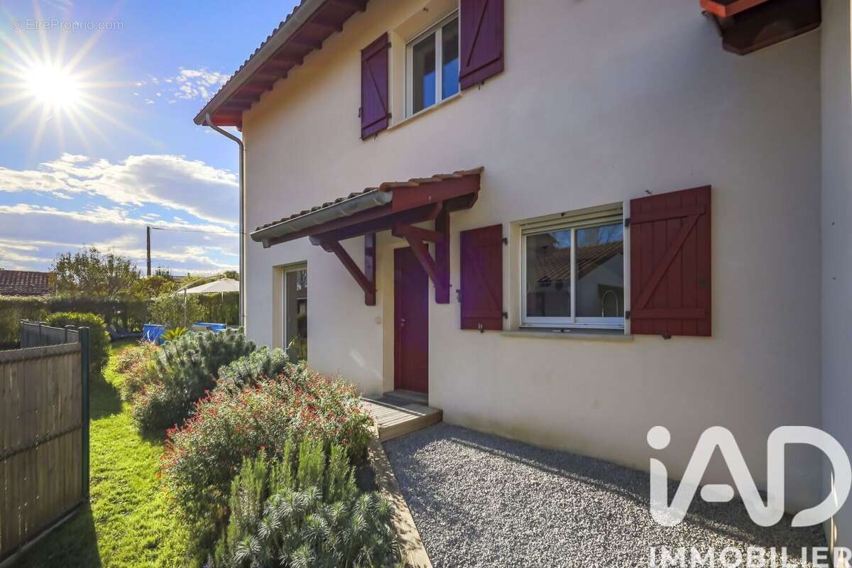 Photo 3 - Maison à BRISCOUS