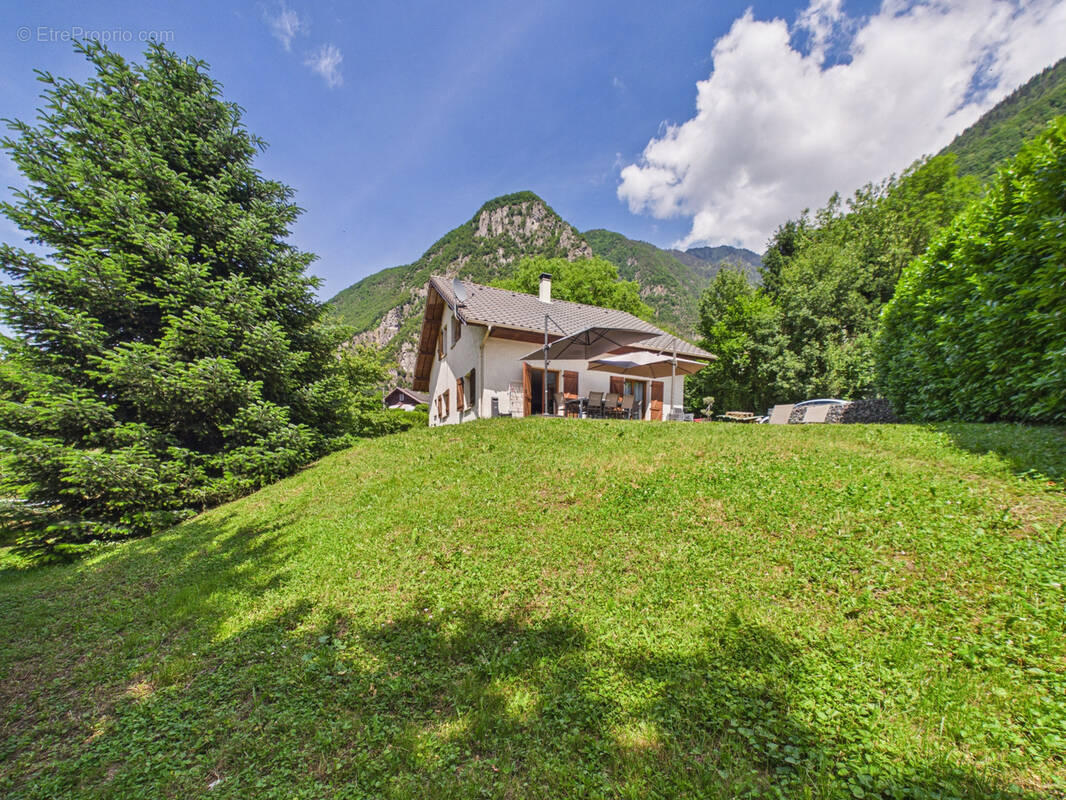 Maison à EPIERRE