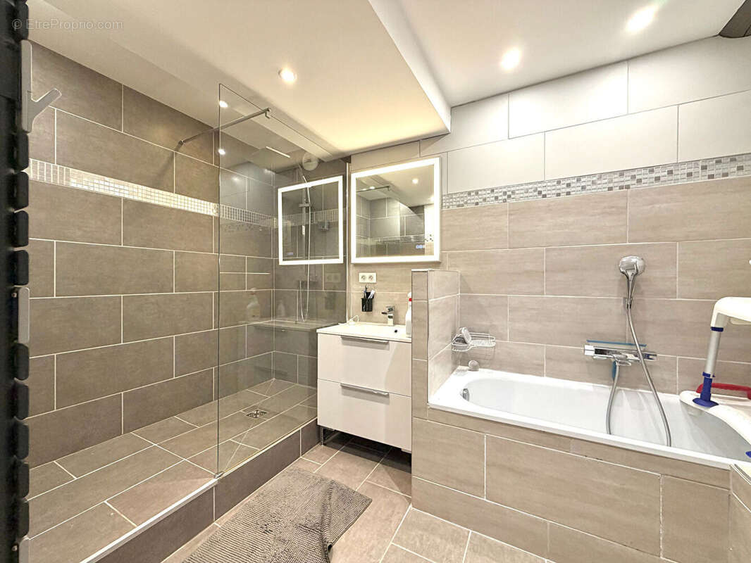 Appartement 129 m² ? 4 chambres ? Patio ? Centre-ville de Saint-Étienne - photo 10