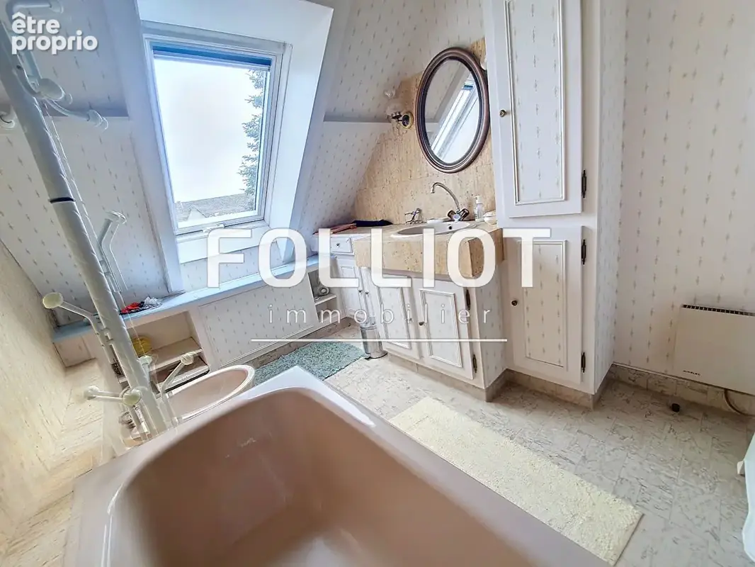 Maison (180m²) - LA HAYE DU PUITS (50250) - A VENDRE - photo 12