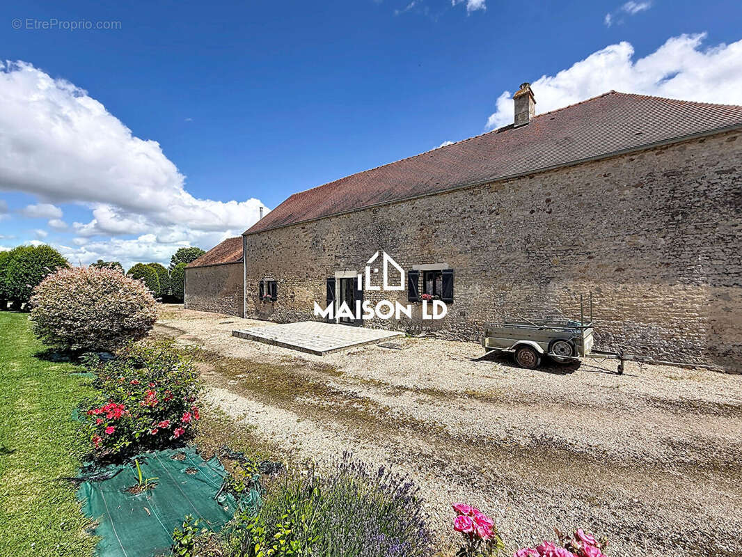 Maison à PERTHEVILLE-NERS