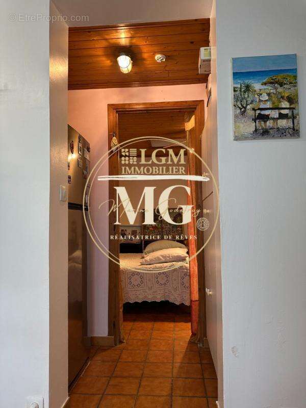 Appartement à MAUGUIO