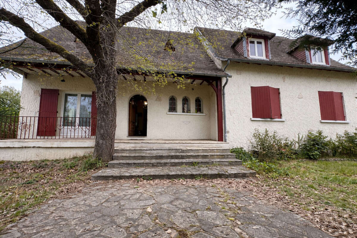 Maison 180m² à tocane-saint-apre - photo 2