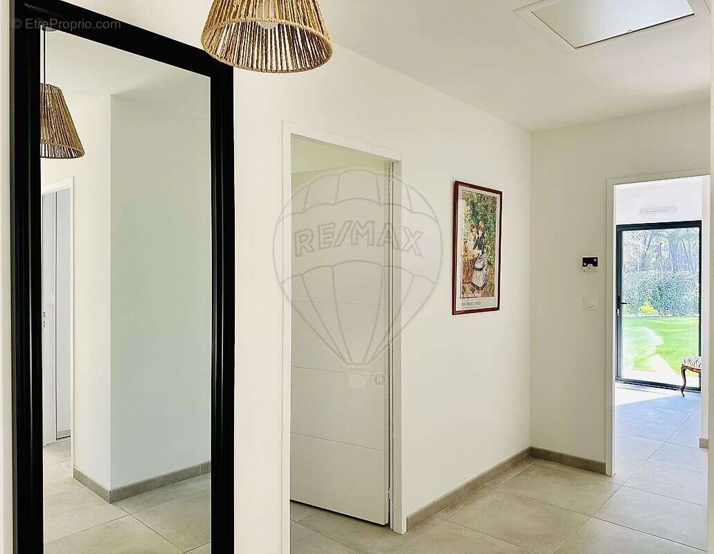 Maison à LES MATHES