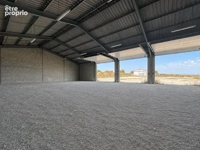 Commerce 550 m² à Mansle  - photo 2